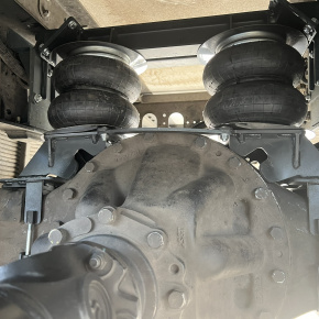 Задняя пневмоподвеска Daewoo Novus CH7A