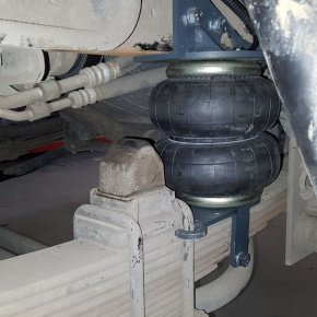 Пневмоподвеска на переднюю ось Mitsubishi Canter Euro 5