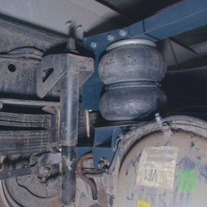 Задняя пневмоподвеска Hyundai Mighty EX8