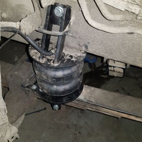 Пневмоподвеска на переднюю ось Isuzu NQR 75  2005 - 2015