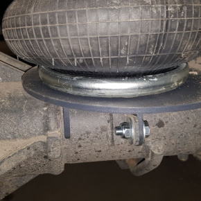 Задняя  пневмоподвеска Iveco Daily 65-70