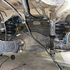 Пневмоподвеска задняя VOLKSWAGEN Crafter NF, двухскатная ошиновка моста