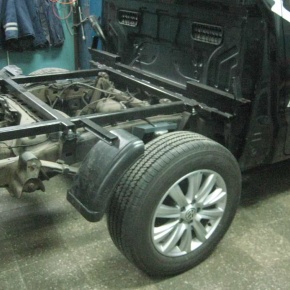 Установка пневмоподвески Volkswagen Amarok