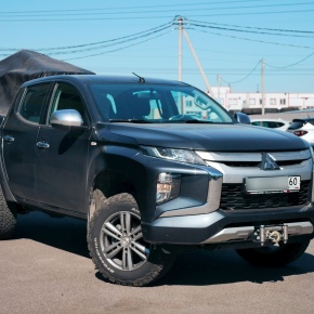 Пневмоподвеска на заднюю ось Mitsubishi L200