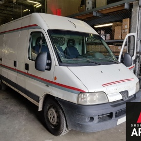 Установка пневмоподвески Peugeot Boxer 2001 г.в. в Санкт-Петербурге