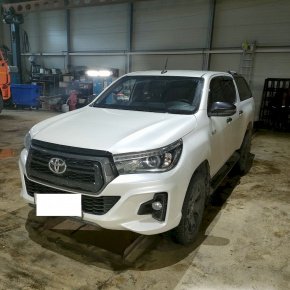 Установка вспомогательной пневмоподвески на Toyota Hilux 8 