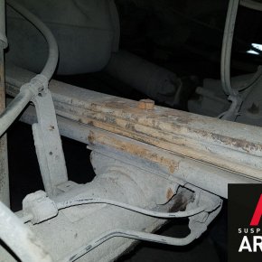 Задний мост с рессорами Toyota Tundra