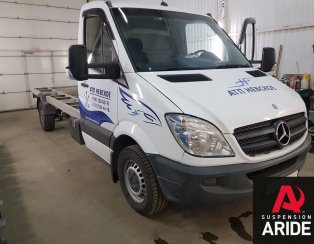 Установка пневмоподвески заднюю ось и системы управления Mercedes Sprinter W906 316