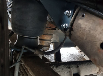 Рис. 11 Наши проекты: Пневмоподвеска на GMC Savanna для комфорта - Этапы установки