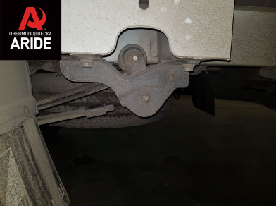 Рис. 8 Наши проекты: Пневмоподвеска на Renault Master для грузоподъемности - Этапы установки