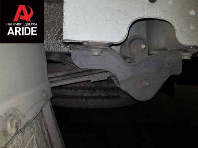 Рис. 4 Наши проекты: Пневмоподвеска на Renault Master для грузоподъемности - Этапы установки