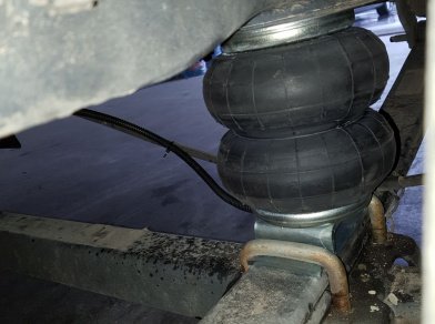 Рис. 4 Наши проекты: Пневмоподвеска на ﻿Peugeot Boxer для комфорта - Этапы установки