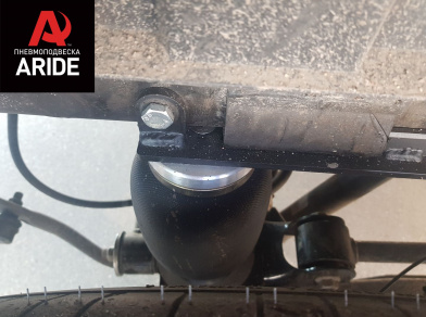 Рис. 32 Наши проекты: Пневмоподвеска на ﻿Mercedes X-class - установка задних пневмобаллонов