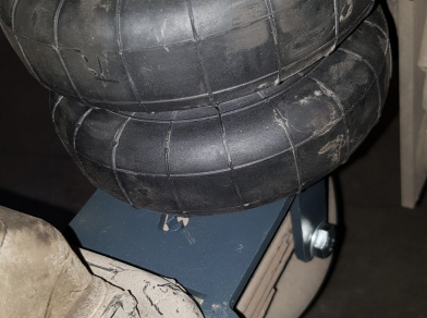 Рис. 12 Наши проекты: Пневмоподвеска на ﻿Mitsubishi Canter - Этапы установки