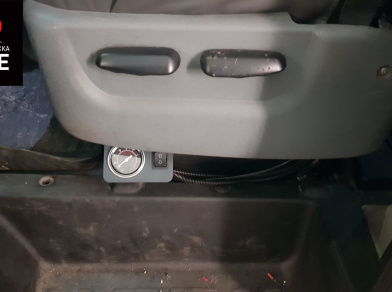 Рис. 3 Наши проекты: Пневмоподвеска на ﻿Ford Transit FWD для усиления - Этапы установки