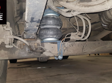 Рис. 5 Наши проекты: Пневмоподвеска на ﻿Ford Transit FWD для усиления - Этапы установки