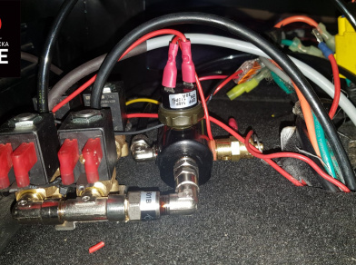 Рис. 14 Наши проекты: Пневмоподвеска на ﻿GMC Savanna 2500 - Этапы установки