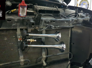 Рис. 5 Наши проекты: Пневмоподвеска на ﻿GMC Savanna 2500 - Этапы установки