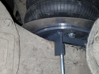 Рис. 27 Наши проекты: Пневмоподвеска на ﻿MAN TGL_8_180 - Этапы установки