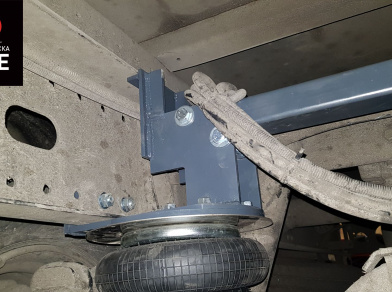 Рис. 7 Наши проекты: Пневмоподвеска на ﻿MAN TGL_8_180 - Этапы установки