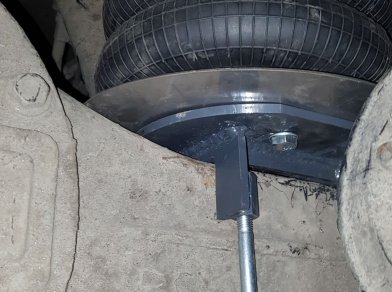 Рис. 27 Наши проекты: Пневмоподвеска на ﻿MAN TGL_8_180 - Этапы установки