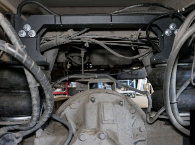 Рис. 4 Наши проекты: Пневмоподвеска на переднюю и заднюю ось Avia D120