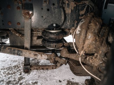 Рис. 3 Пневматические подушки на ДАФ 105