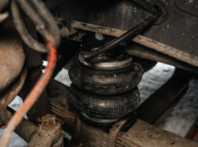 Рис. 3 Наши проекты: Пневмоподушки на DongFeng C80