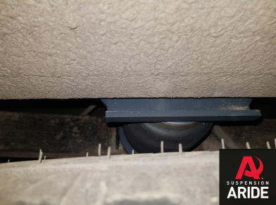 Рис. 2 Наши проекты: Пневмоподвеска на GMC Savanna - Этапы установки