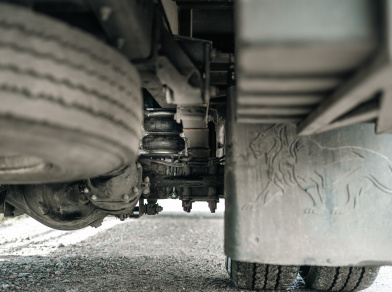 Рис. 3 Наши проекты: Пневмоподвеска на Isuzu Elf EC7