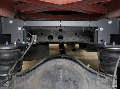 Рис. 5 Наши проекты: Пневмоподвеска на переднюю и заднюю ось Isuzu NP 75