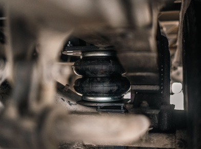 Рис. 3 Пневмоподвеска на JAC N-80