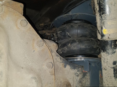 Рис. 11 Наши проекты: Пневмоподвеска на Renault Midlum - Этапы установки