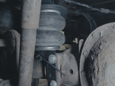 Рис. 7 Наши проекты: Пневмоподвеска Renault Midlum