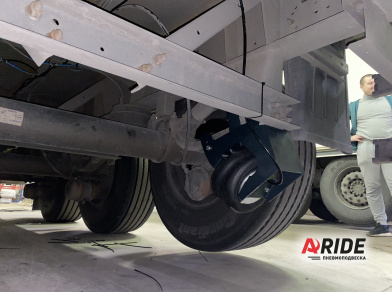 Рис. 4 Наши проекты: Установка механизмов подъема оси для Деловых Линий