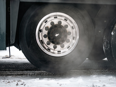 Рис. 2 Наши проекты: Meханизм подъёма оси Schmitz