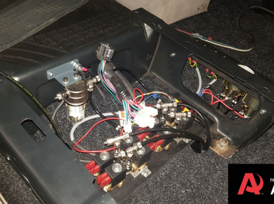 Рис. 2 Наши проекты: Пневмоподвеска на ﻿Шевроле Эксперсс 1500 Black & White Team