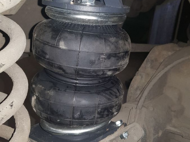 Рис. 3 Наши проекты: Пневмоподвеска на пикап Dodge Ram 1500