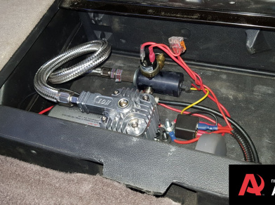 Рис. 2 Наши проекты: Пневмоподвеска на Dodge Ram 2500 для грузоперевозок - фото установки мастерами Aride