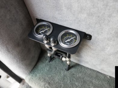 Рис. 7 Наши проекты: Пневмоподвеска на заднюю ось Ford Econoline