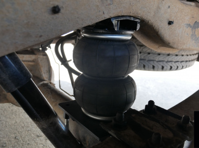 Рис. 5 Наши проекты: Пневмоподвеска на заднюю ось Ford Econoline