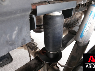 Рис. 5 Наши проекты: Задние пневмоподушки на Форд Раптор Ф150 - установка