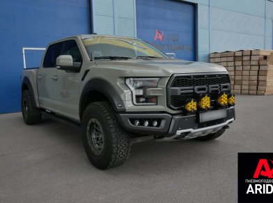 Рис. 1 Наши проекты: Задние пневмоподушки на Форд Раптор Ф150 - установка