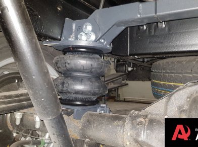 Рис. 4 Наши проекты: Пневмоподвеска на промтоварный фургон Ford Transit