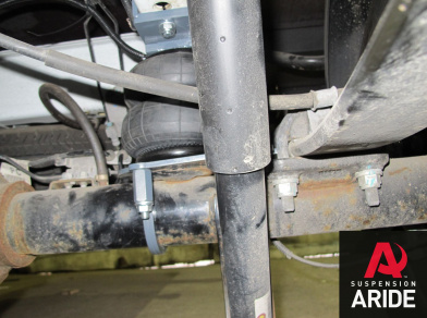 Рис. 7 Наши проекты: Пневмоподвеска на Ford Transit RWD с заменой пневмы - Этапы установки