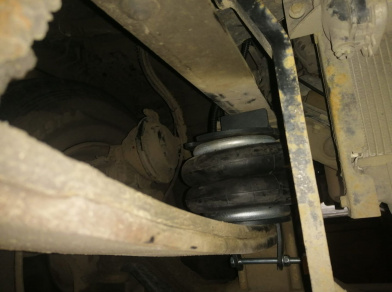 Рис. 4 Наши проекты: Установка пневмоподвески на Foton Aumark S120 (BJ 1128)