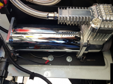 Рис. 6 Наши проекты: Пневмоподвеска на доработанную Газель Некст со спальником