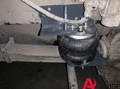 Рис. 4 Наши проекты: Пневмоподвеска на Hyundai HD 120 - Этапы установки