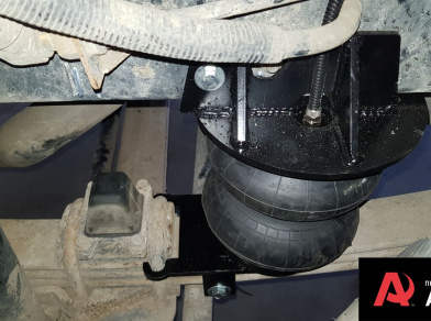 Рис. 3 Наши проекты: Установка передней пневмоподвески на кран-манипулятор Hyundai HD 120