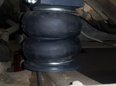 Рис. 11 Наши проекты: Пневмоподвеска на Hyundai HD 78 для передней рессорной подвески